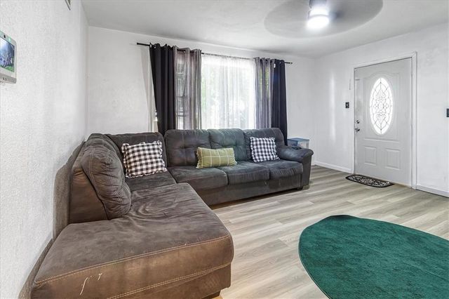 418 E 15th Street, Sedalia, MO 65301