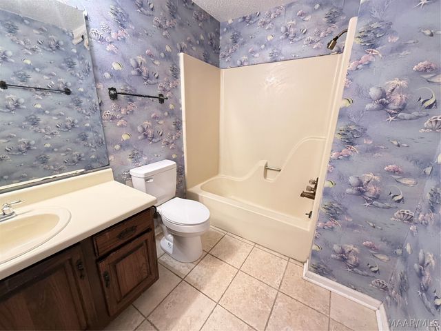 6212 Willow Glen Drive, Montgomery, AL 36117