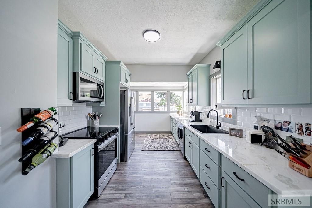 Image 13 of property listing at 706 J Street, Idaho Falls, ID 83402