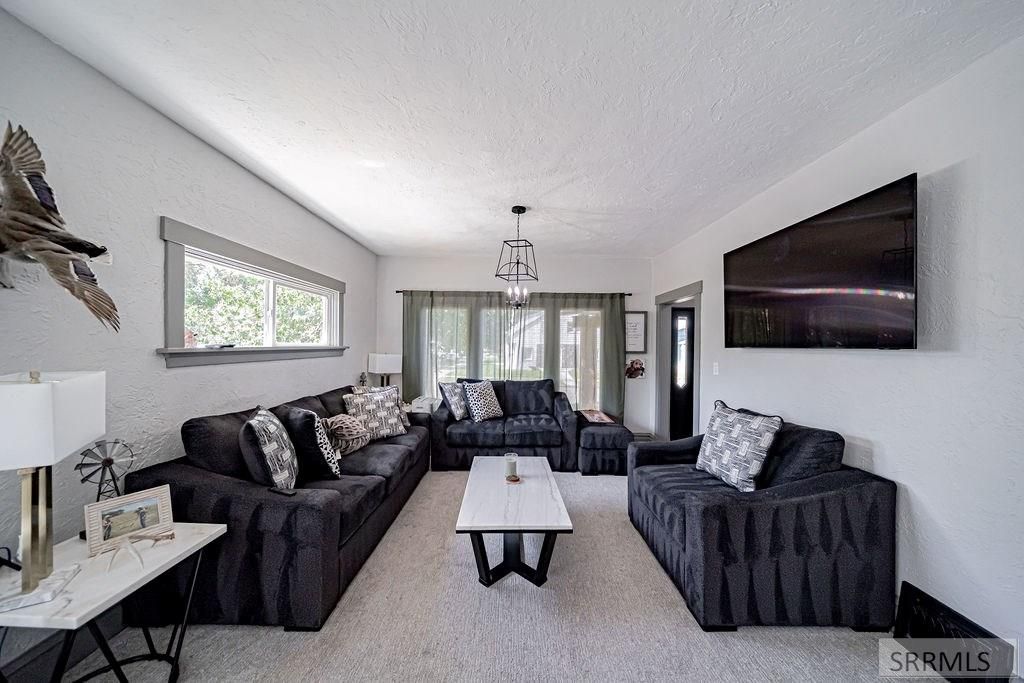 Image 6 of property listing at 706 J Street, Idaho Falls, ID 83402