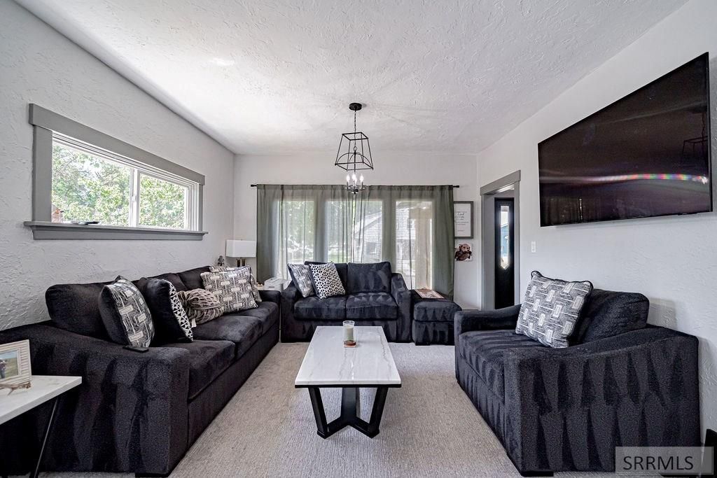 Image 7 of property listing at 706 J Street, Idaho Falls, ID 83402