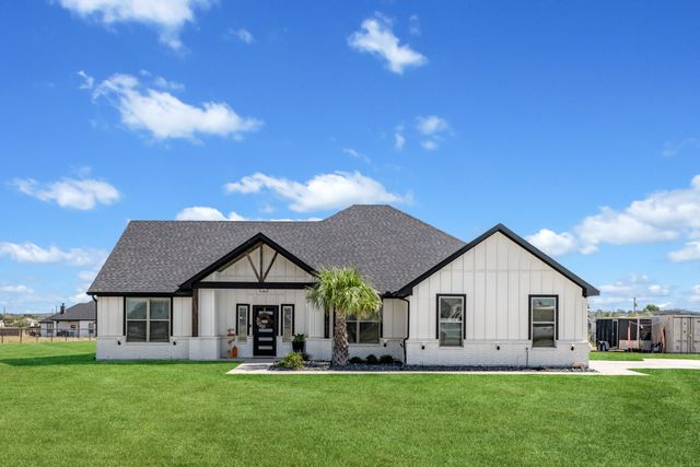 6028 Raspberry Lane, Joshua, TX 76058