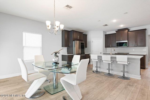 13822 HARLOWTON Avenue, Jacksonville, FL 32256