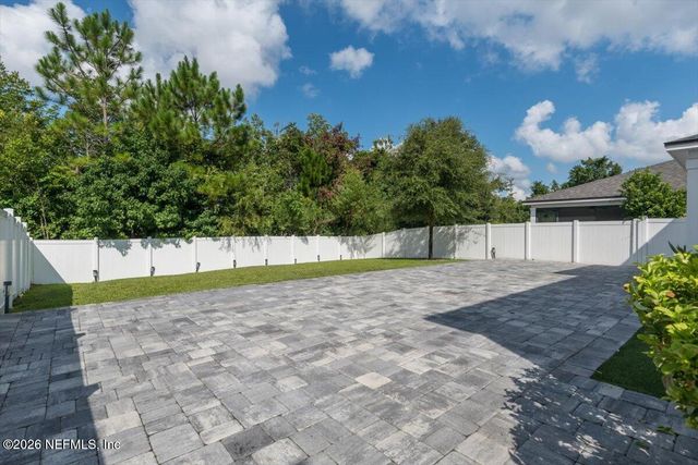 13822 HARLOWTON Avenue, Jacksonville, FL 32256