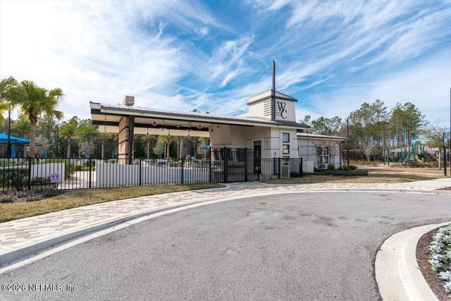 13822 HARLOWTON Avenue, Jacksonville, FL 32256