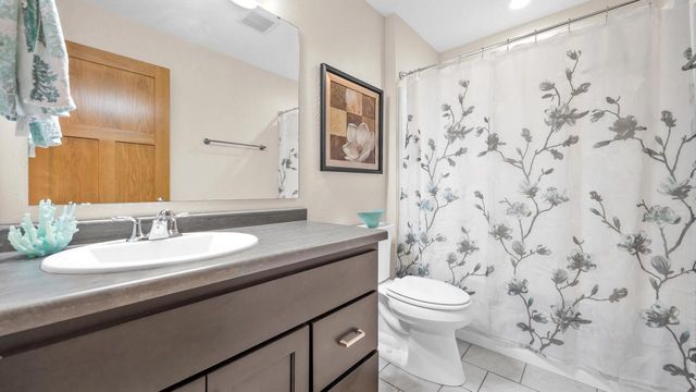 4033 Spring COURT, Sheboygan, WI 53083