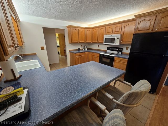 2520 W Greenlawn Road, Avon Park, FL 33825