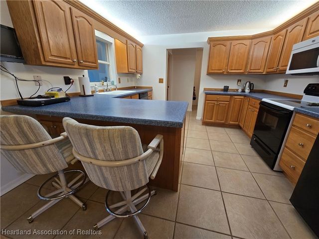 2520 W Greenlawn Road, Avon Park, FL 33825