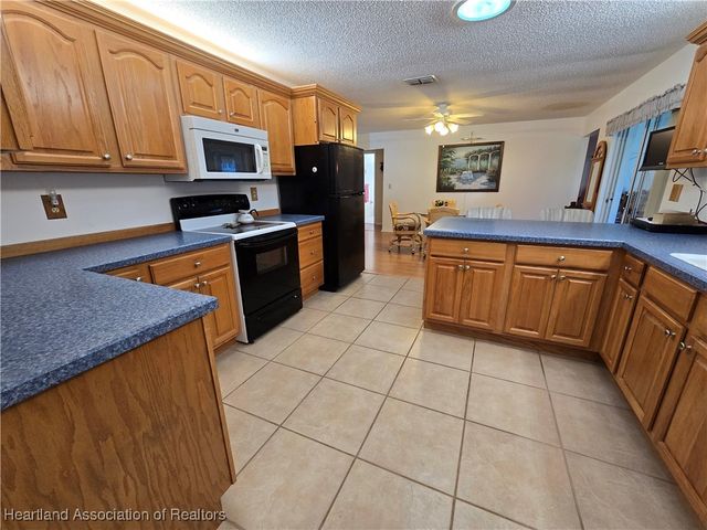 2520 W Greenlawn Road, Avon Park, FL 33825