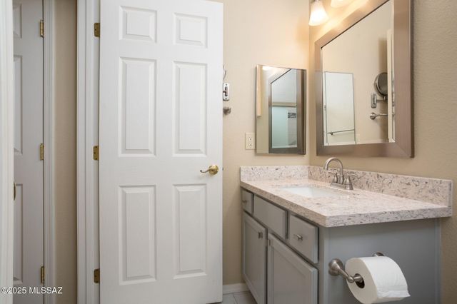 63698 E Haven Lane, Tucson, AZ 85739