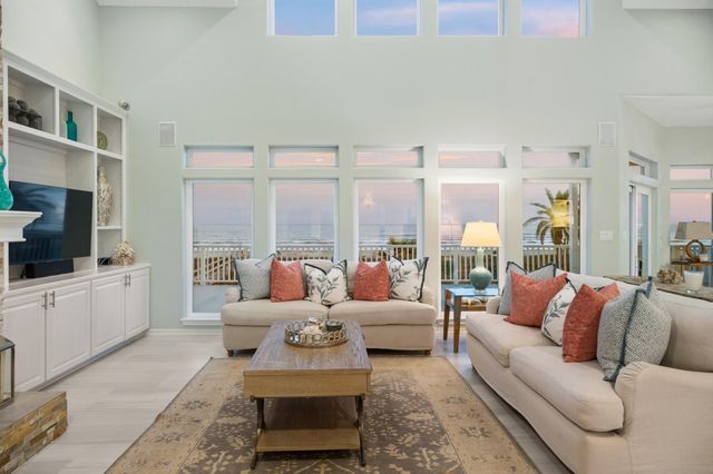 19023 Kahala Drive E, Galveston, TX 77554