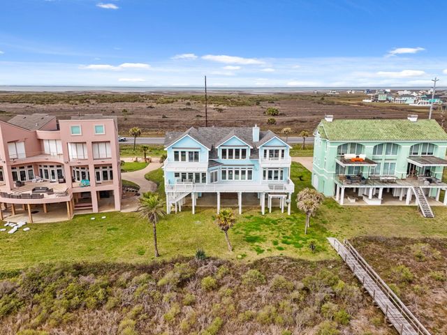 19023 Kahala Drive E, Galveston, TX 77554