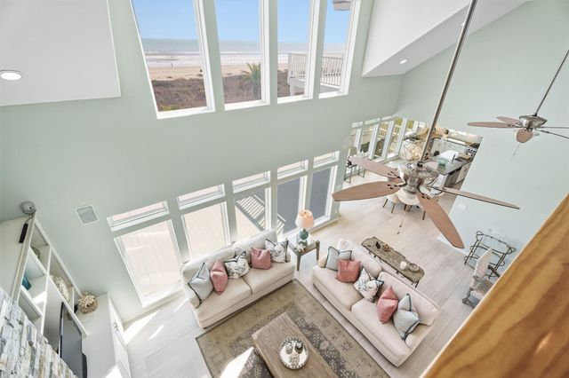 19023 Kahala Drive E, Galveston, TX 77554