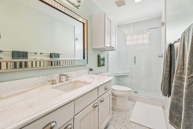 19023 Kahala Drive E, Galveston, TX 77554