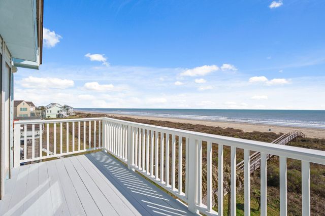 19023 Kahala Drive E, Galveston, TX 77554