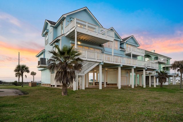 19023 Kahala Drive E, Galveston, TX 77554