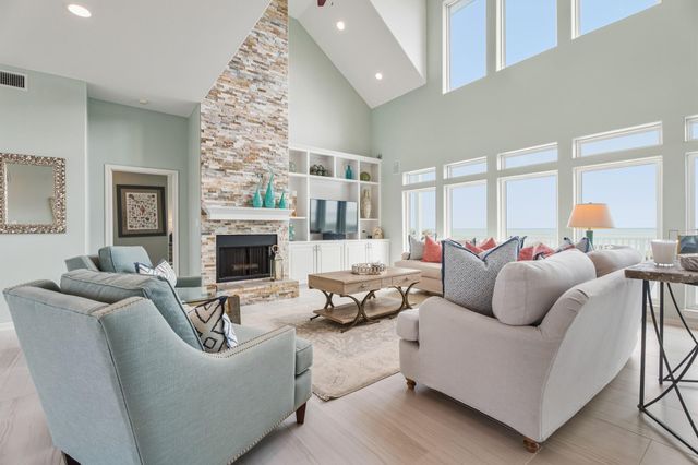 19023 Kahala Drive E, Galveston, TX 77554