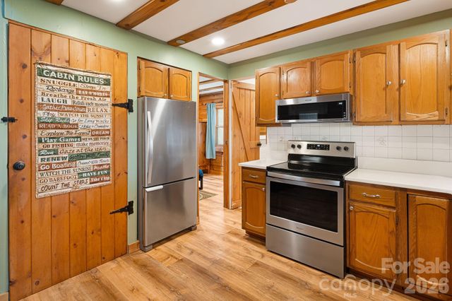 2977 Heath Peak Road, Waynesville, NC 28785