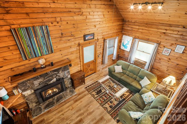 2977 Heath Peak Road, Waynesville, NC 28785