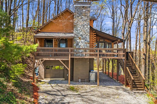 2977 Heath Peak Road, Waynesville, NC 28785