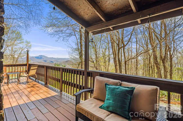 2977 Heath Peak Road, Waynesville, NC 28785