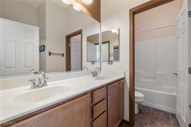 5300 La Terra Avenue, Pahrump, NV 89061