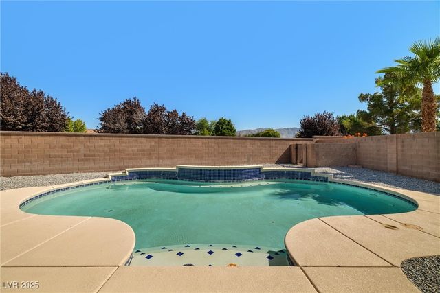 5300 La Terra Avenue, Pahrump, NV 89061