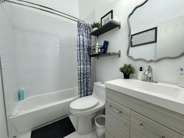 7174 Sportsman Drive, North Lauderdale, FL 33068