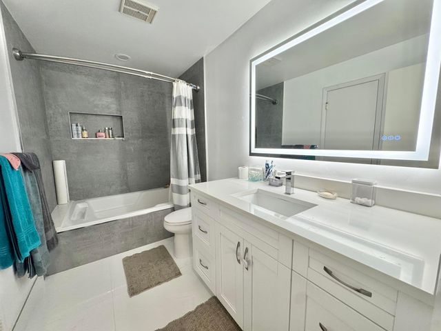 7174 Sportsman Drive, North Lauderdale, FL 33068