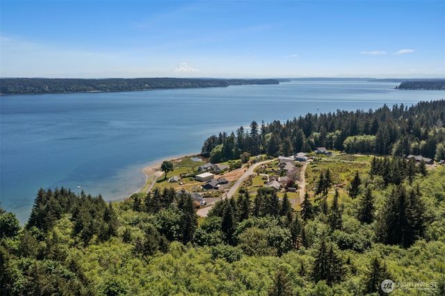 15 E Smith Cove Way, Shelton, WA 98584