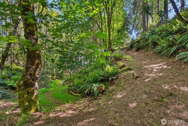 15 E Smith Cove Way, Shelton, WA 98584
