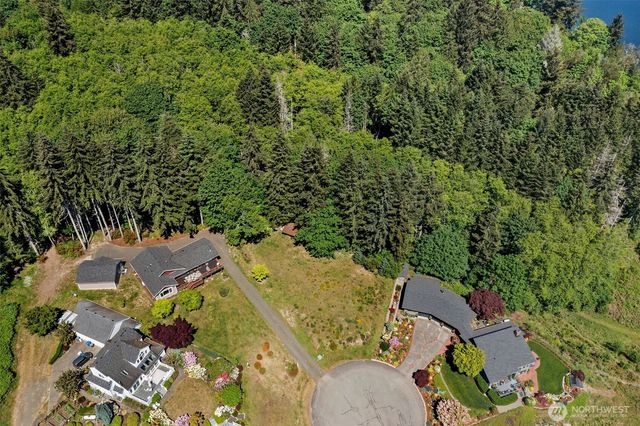 15 E Smith Cove Way, Shelton, WA 98584