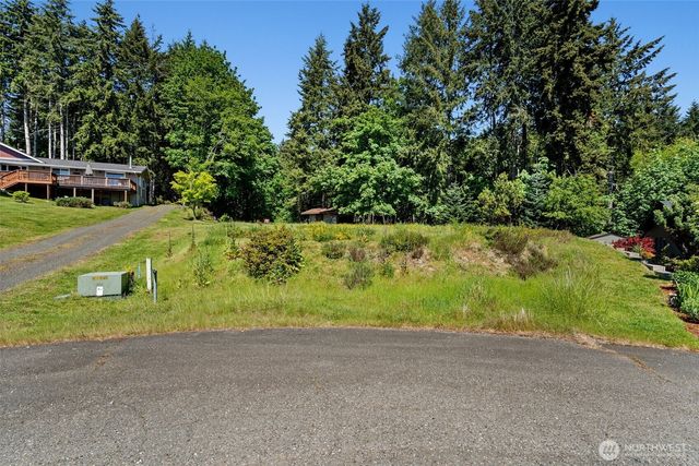 15 E Smith Cove Way, Shelton, WA 98584