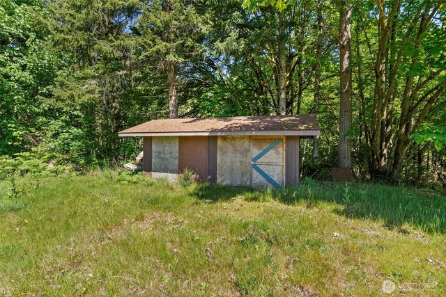 15 E Smith Cove Way, Shelton, WA 98584