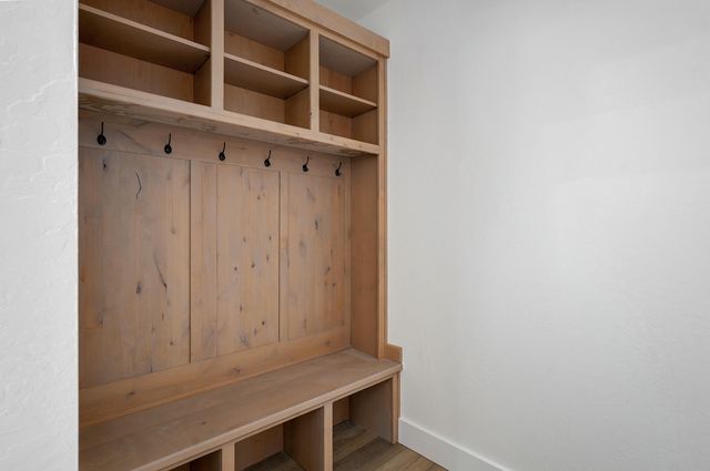 3039 W Teton Drive, Springfield, MO 65810