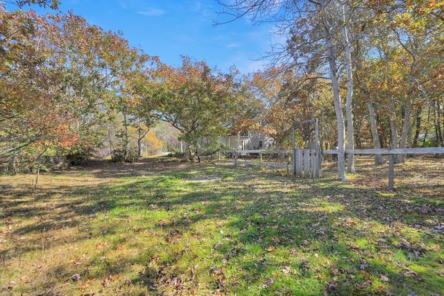 25 Vineyard Meadow Farms Rd., West Tisbury, MA 02575