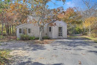 25 Vineyard Meadow Farms Rd., West Tisbury, MA 02575