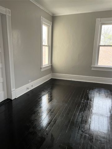 1018 W Sears Street, Denison, TX 75020