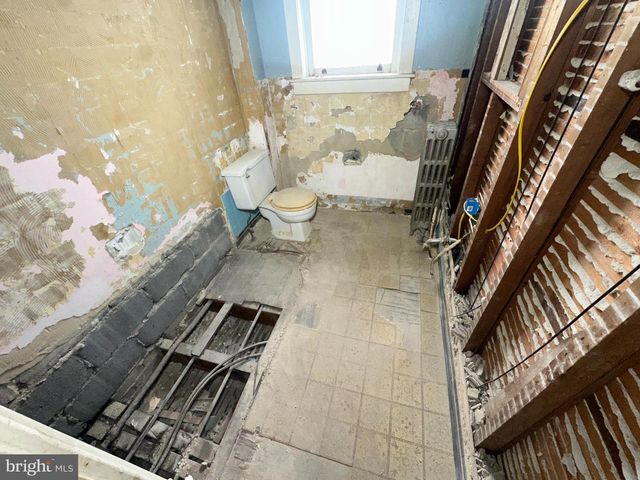 2279 HOLLINSHED AVE, Pennsauken, NJ 08110