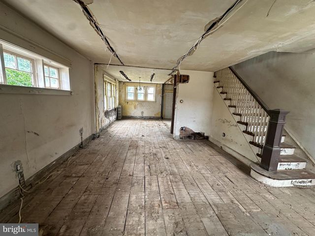 2279 HOLLINSHED AVE, Pennsauken, NJ 08110