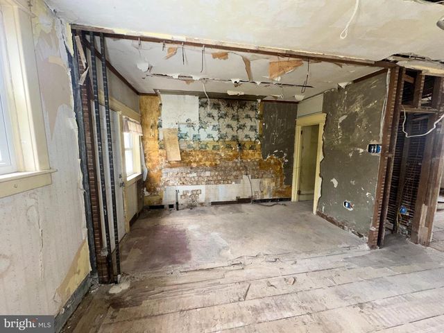 2279 HOLLINSHED AVE, Pennsauken, NJ 08110