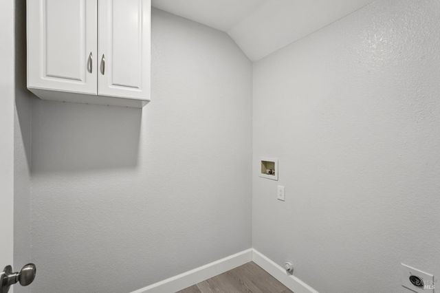 824 Cedarcrest Dr, Vacaville, CA 95687