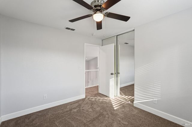 824 Cedarcrest Dr, Vacaville, CA 95687