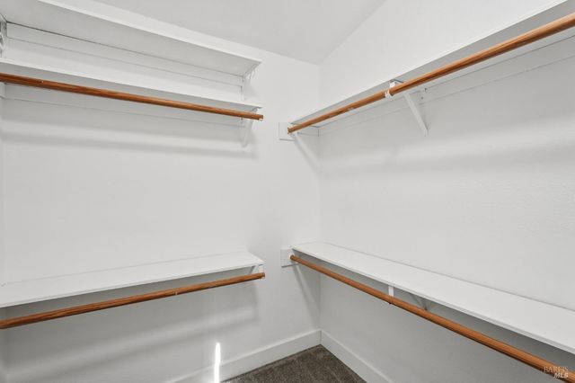 824 Cedarcrest Dr, Vacaville, CA 95687