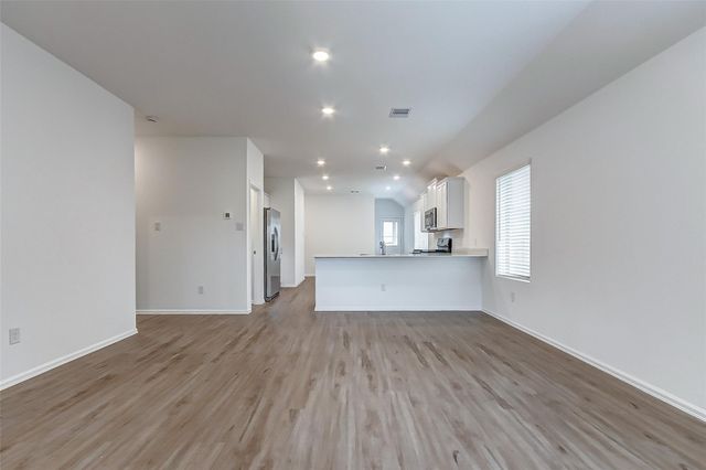 1942 Foxtail Creek Court, Crosby, TX 77532