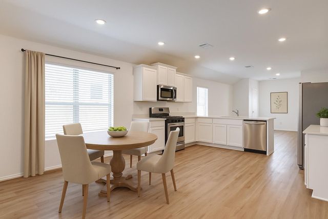 1942 Foxtail Creek Court, Crosby, TX 77532