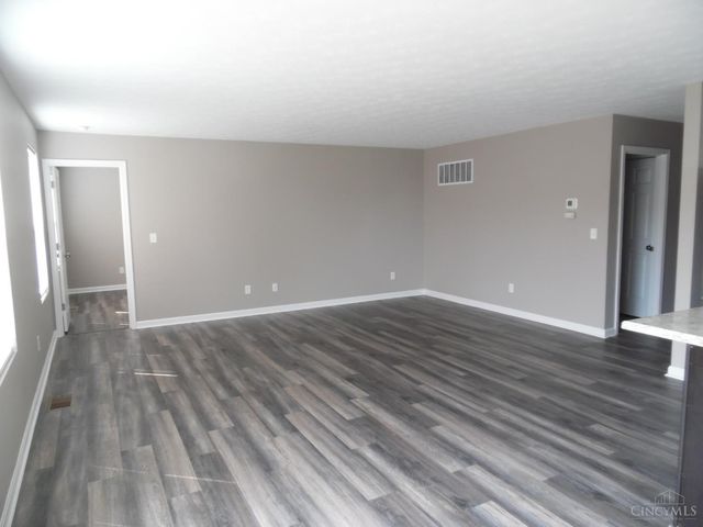 2156 Pumpkin Ridge Court, Hamilton, OH 45013