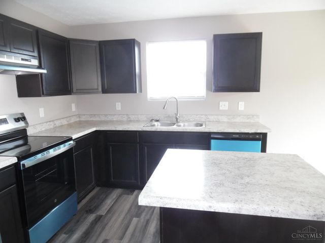 2156 Pumpkin Ridge Court, Hamilton, OH 45013