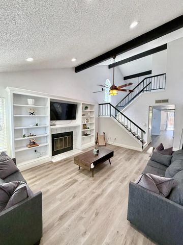 5455 N Marty Avenue # 115, Fresno, CA 93711