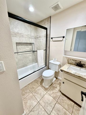 5455 N Marty Avenue # 115, Fresno, CA 93711